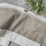 Beige Poua