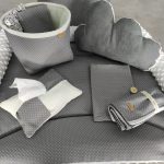 Grey Poua