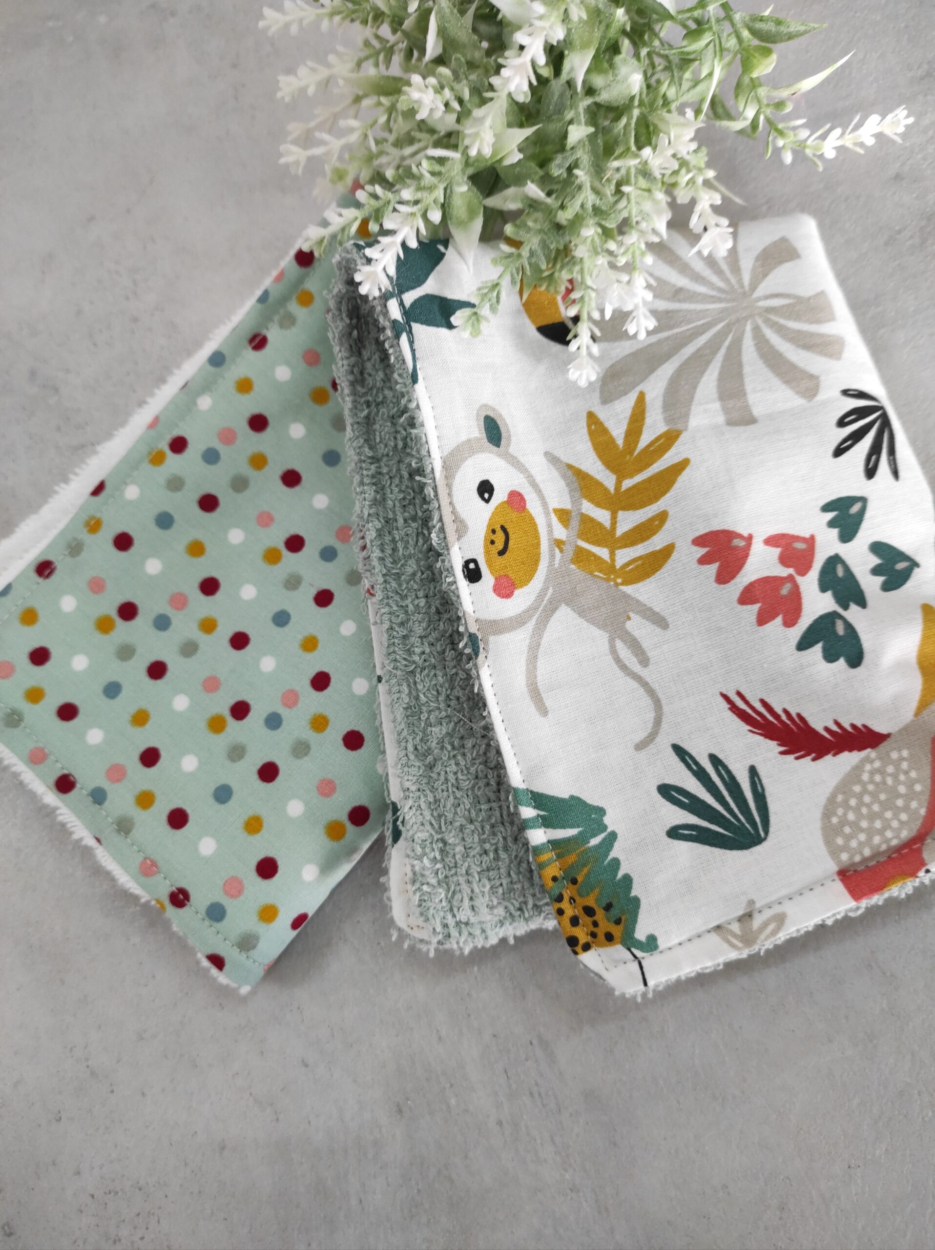 jungle-green-1-scaled-1.jpg Jungle Green - Happy Dots Mint - Image 1