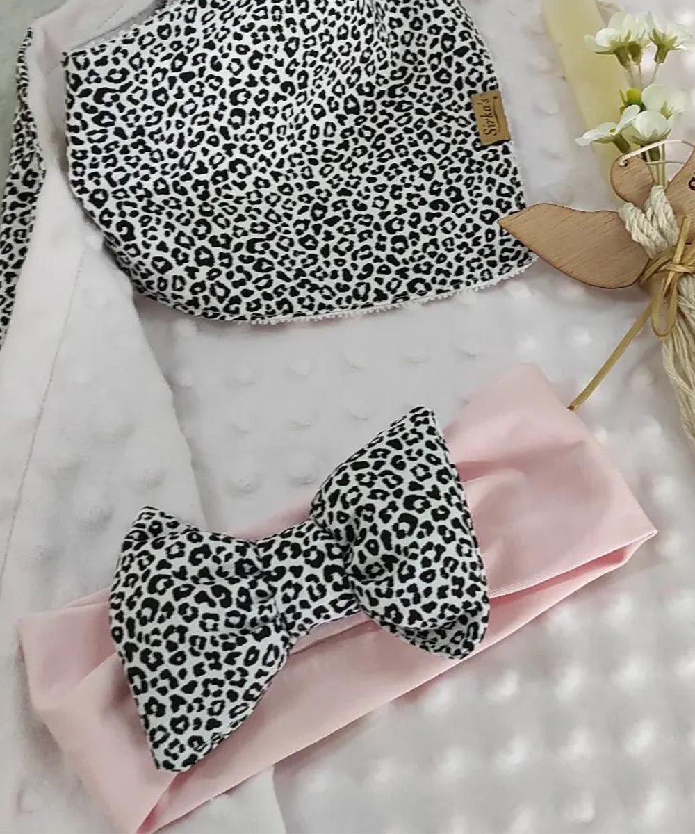 kordela-mallion-animal-print-pink.jpg Pink - Animal Print - Image 1