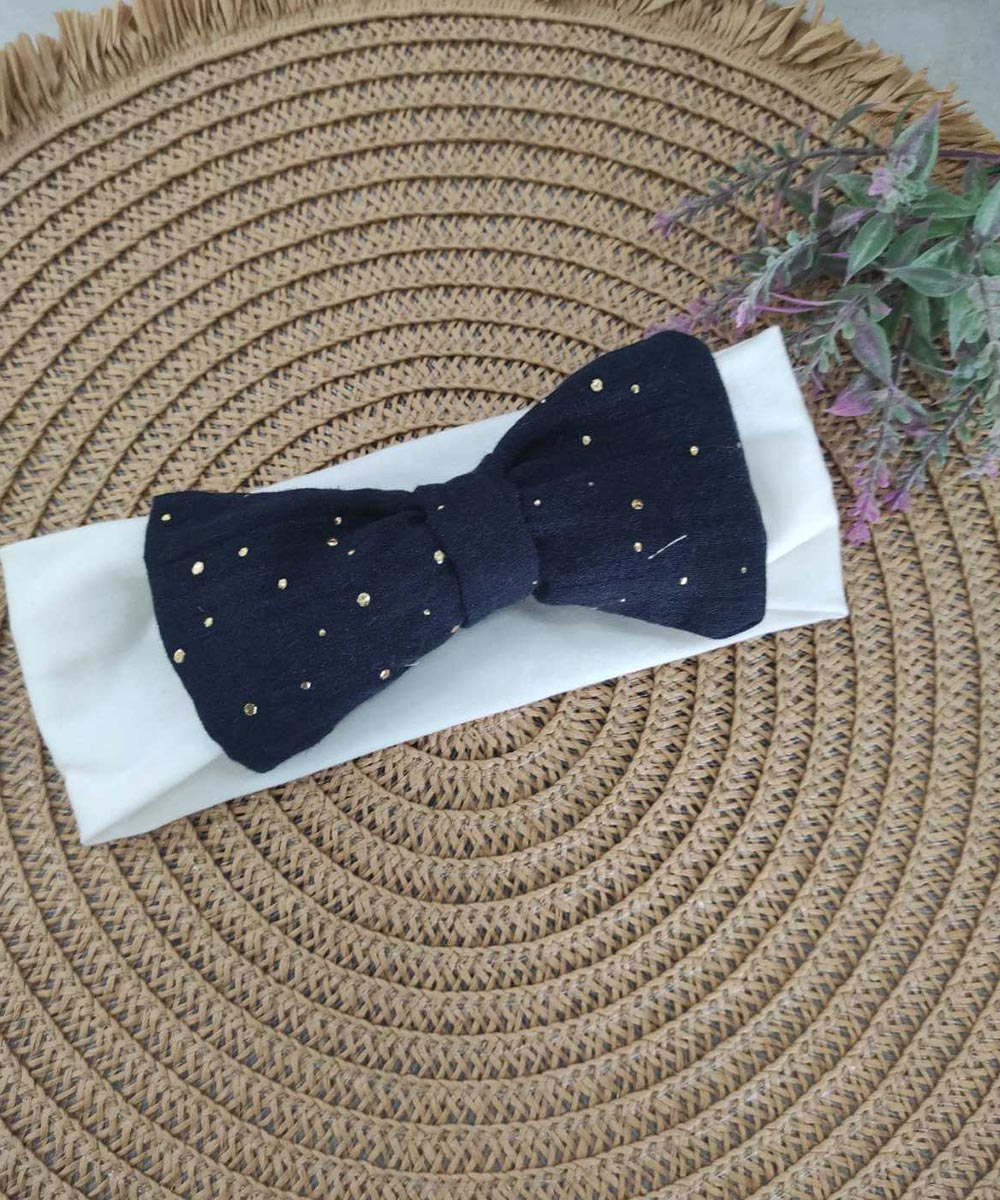 kordela-mallion-gold-dots.jpg White - Gold Dots - Image 1