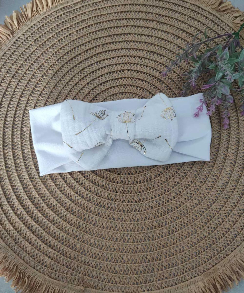 kordela-mallion-picralis-white.jpg White - Picralis - Image 1