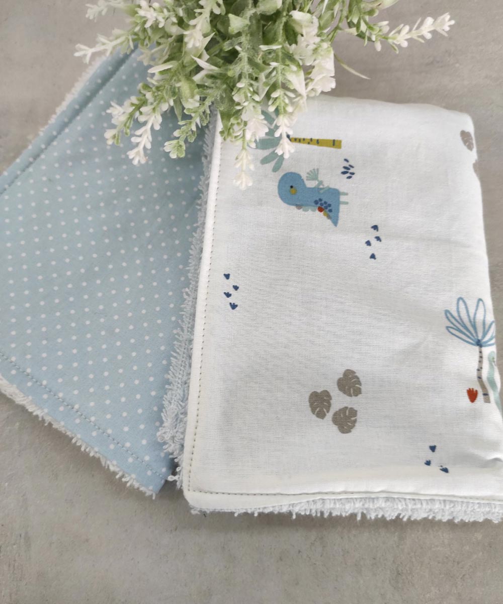 panakia-frontidas-little-dino-dots-galazio.jpg Little Dino - Poua Ciel - Image 1